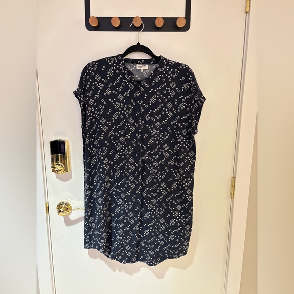 Frank & Oak Blue and white patterned short sleeve button up tunic dress - Picture 1 of 4